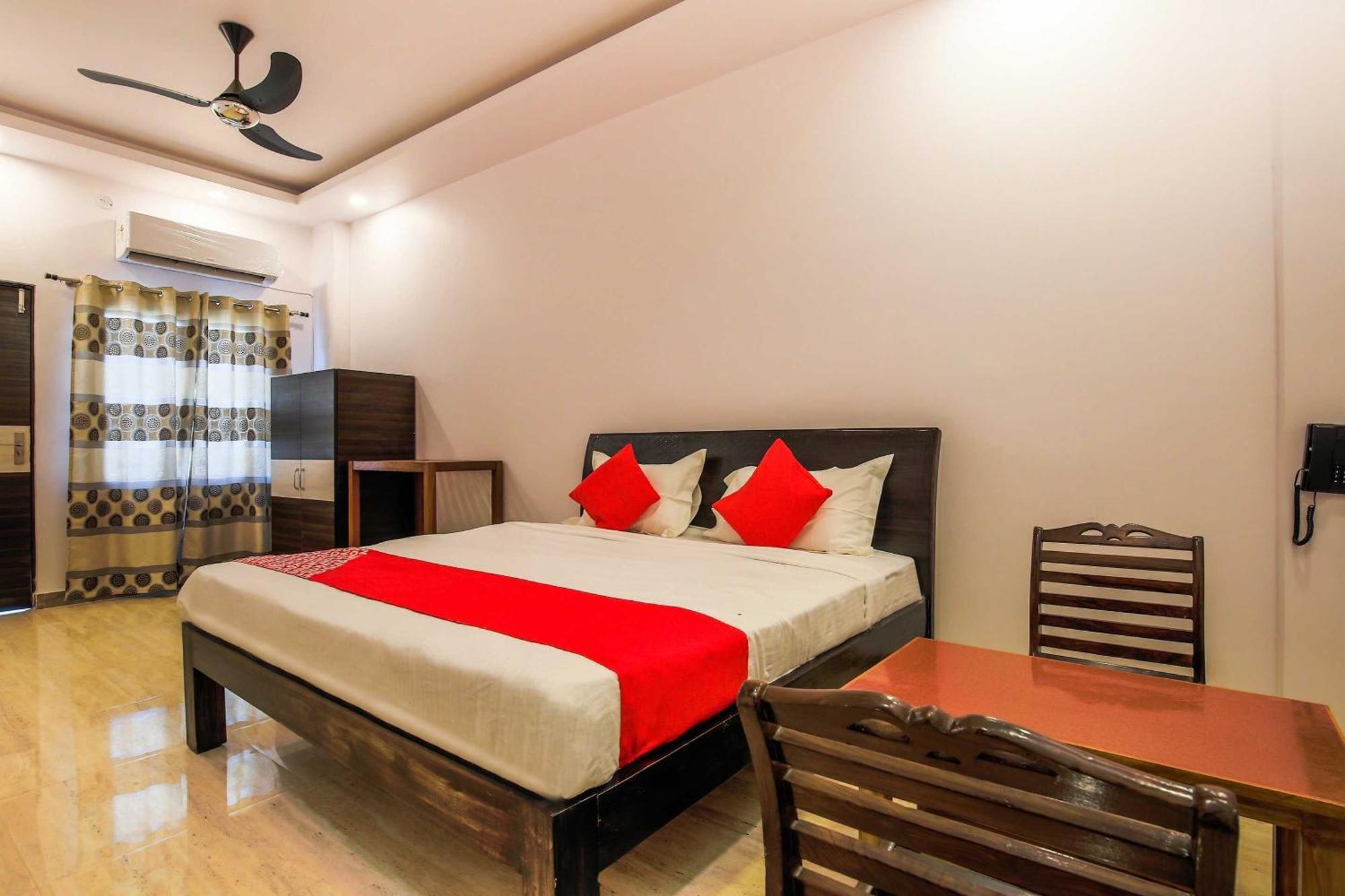 Hotel O The Velvet Chinhat Tiraha מראה חיצוני תמונה