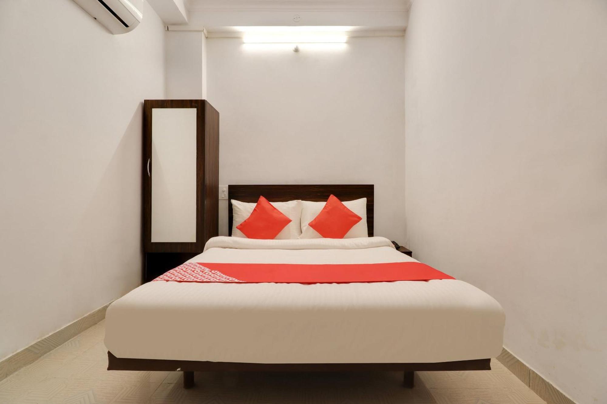 Hotel O The Velvet Chinhat Tiraha מראה חיצוני תמונה
