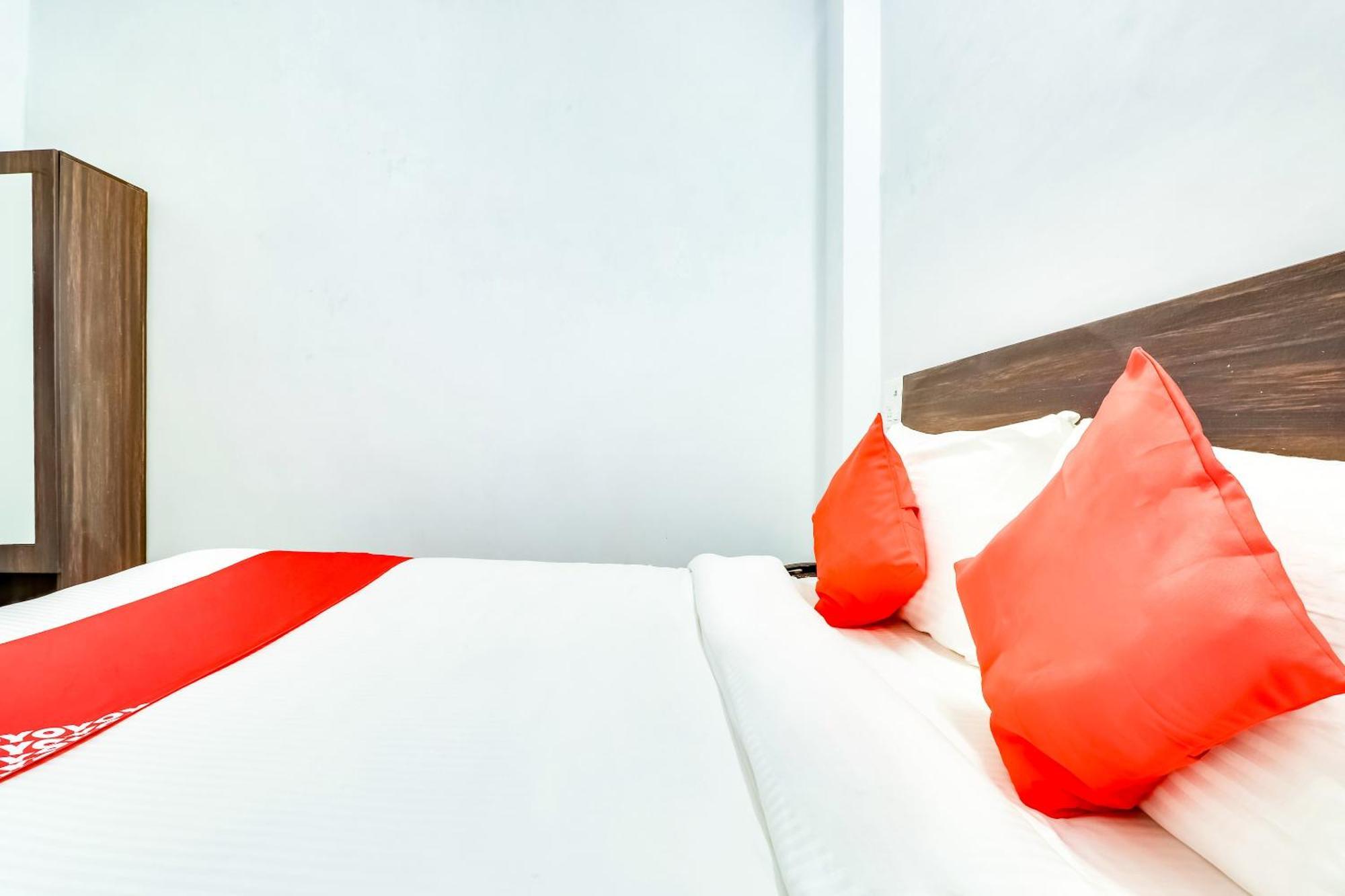 Hotel O The Velvet Chinhat Tiraha מראה חיצוני תמונה