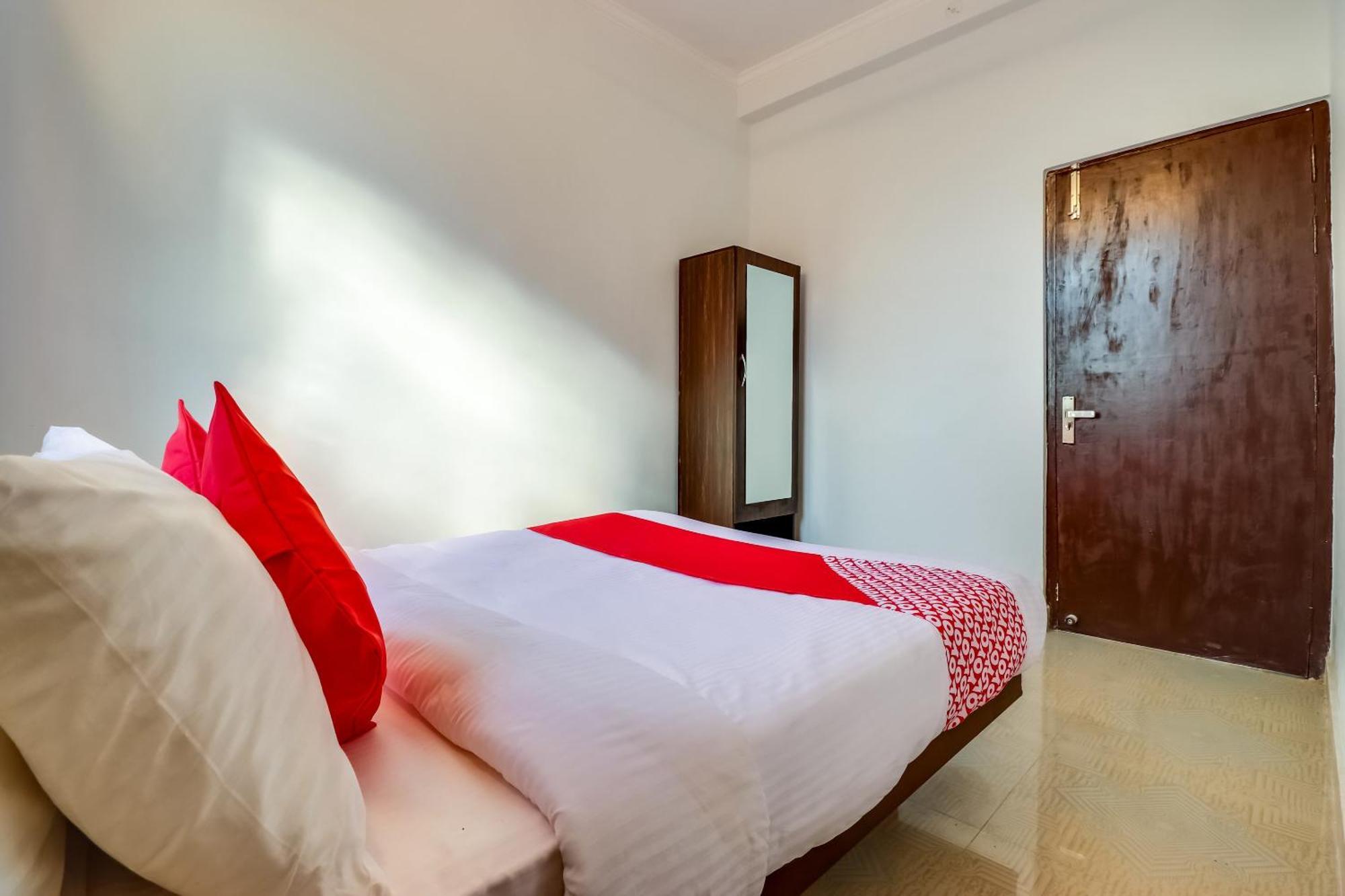 Hotel O The Velvet Chinhat Tiraha מראה חיצוני תמונה