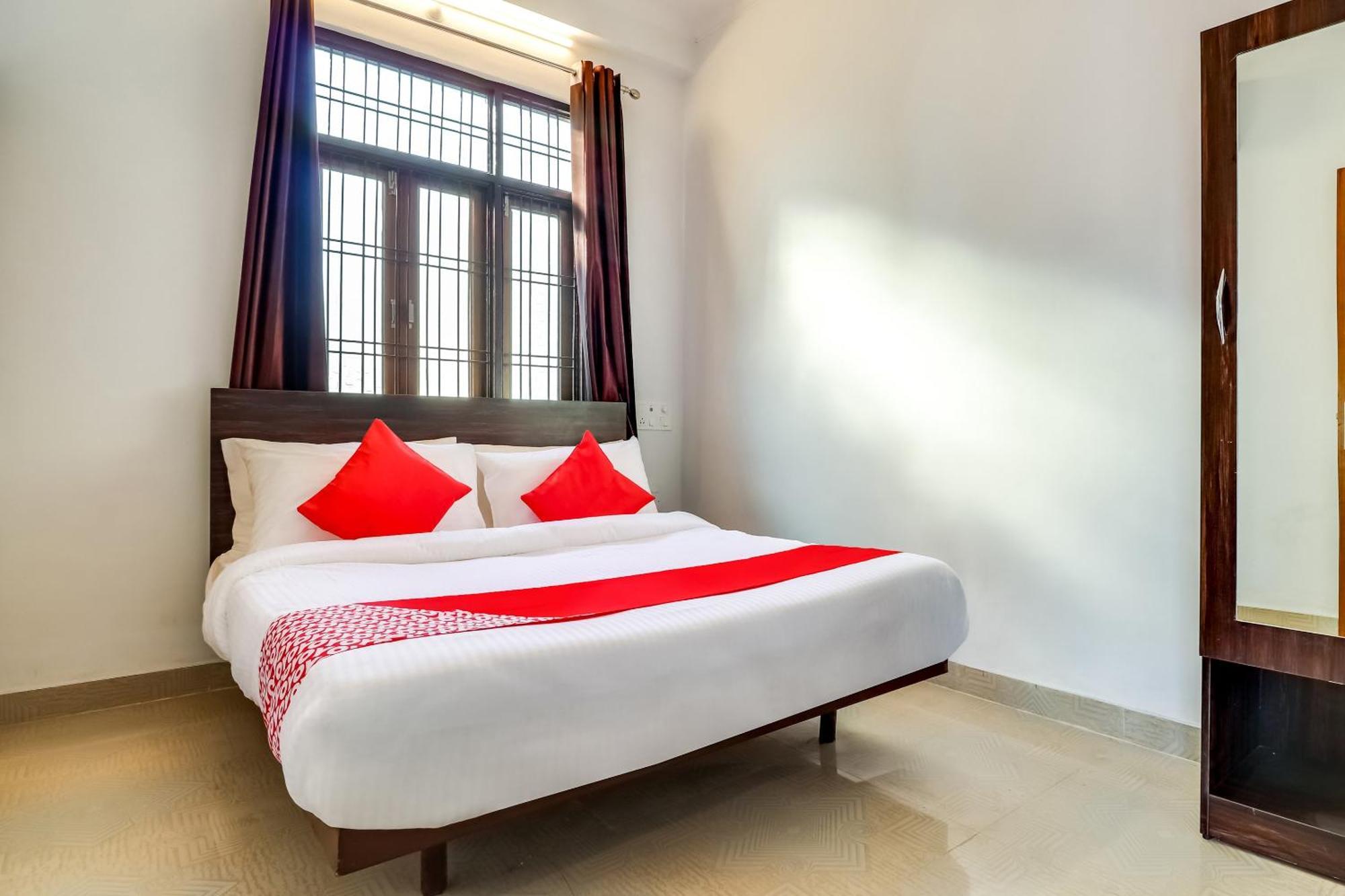Hotel O The Velvet Chinhat Tiraha מראה חיצוני תמונה